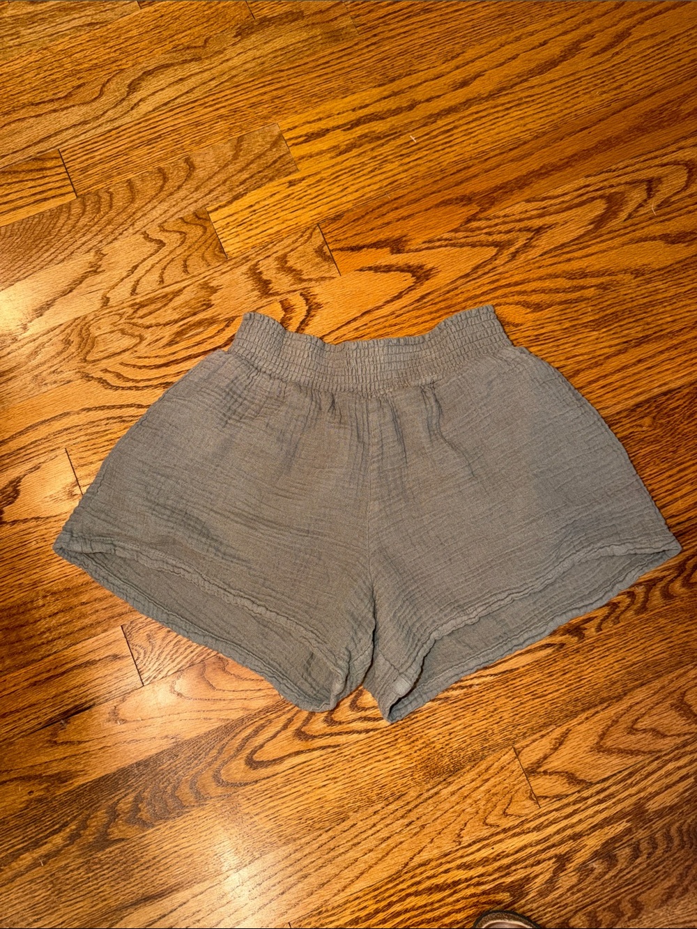 Michael Stars Alva Olive Elastic-Waist Gauze Shorts